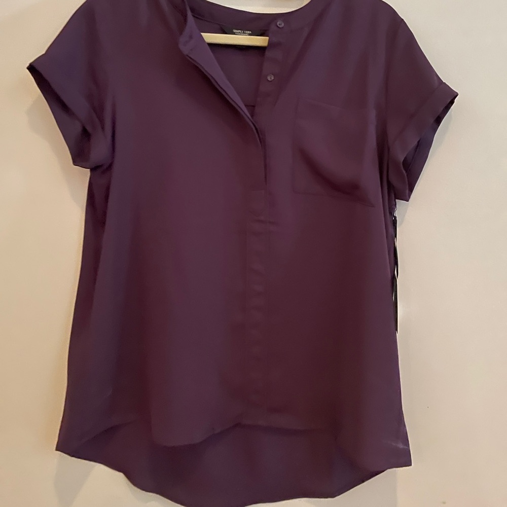 Vera Wang sleeveless blouse